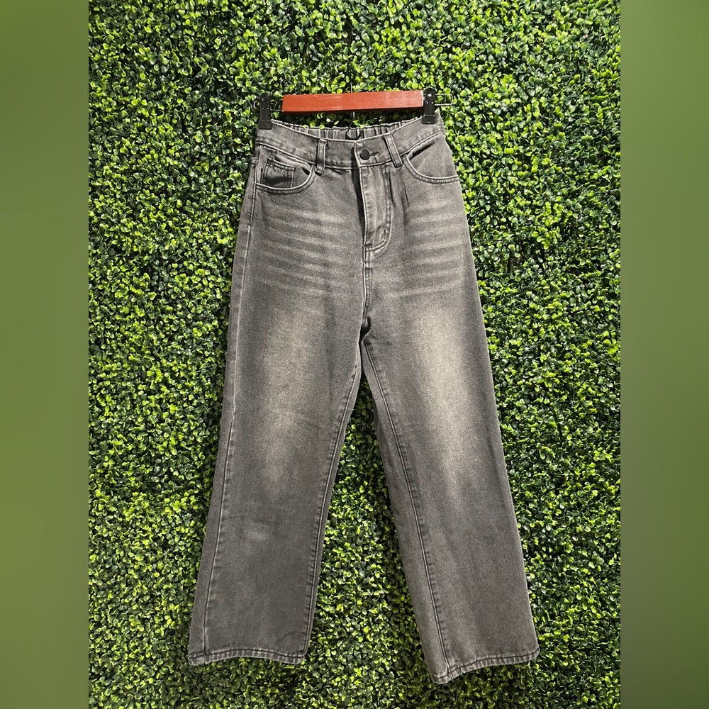 Stylish Gray/ black Denim Jeans with high waisted stretch
